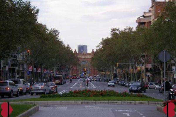 Cuales son las calles de Barcelona donde la grúa se lleva más coches mal estacionados?