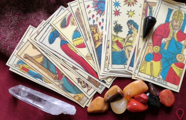 Tarot Estudio: Tarot telefónico y presencial en el Born