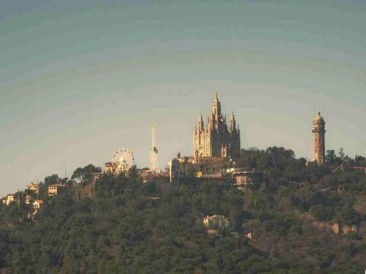 La Montaña del Diablo: Misterios del Tibidabo