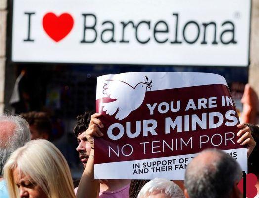 Homenaje a las Victimas del Atentado del 17-A